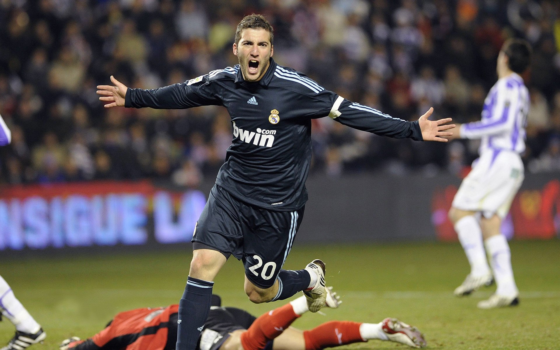 足球教育革新：新一代青少年的成长路径，青少年足球训练现状